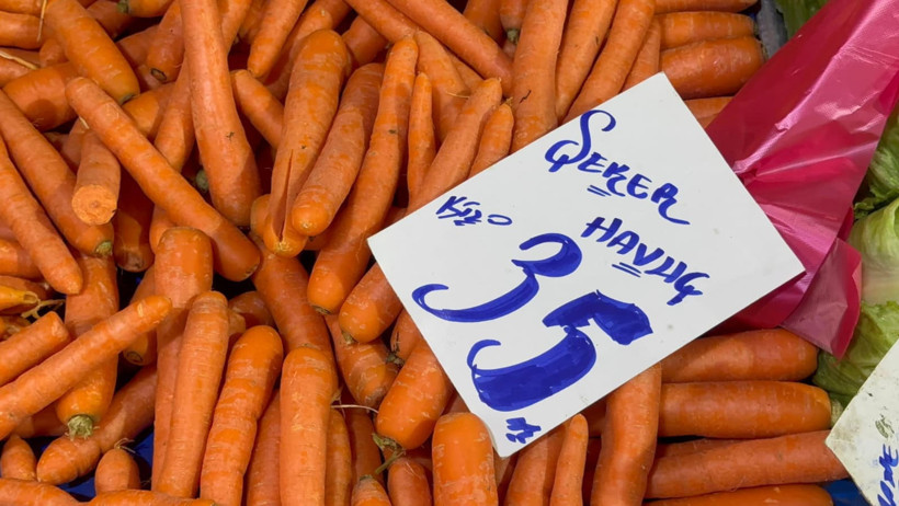 Pazarda yoğunluk var ama alışveriş yok - Resim : 5