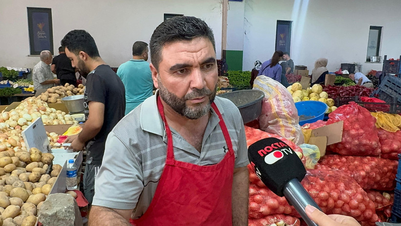 Pazarda yoğunluk var ama alışveriş yok - Resim : 3