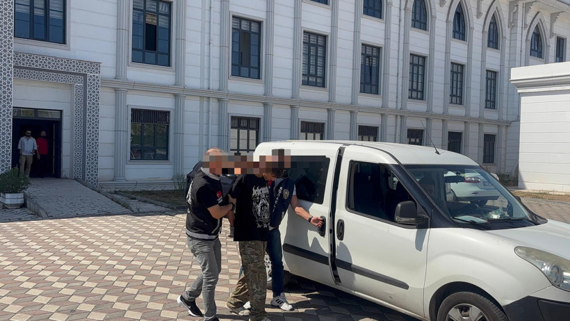 Annesini ve kız kardeşini öldüren zanlı tutuklandı! - Resim : 1