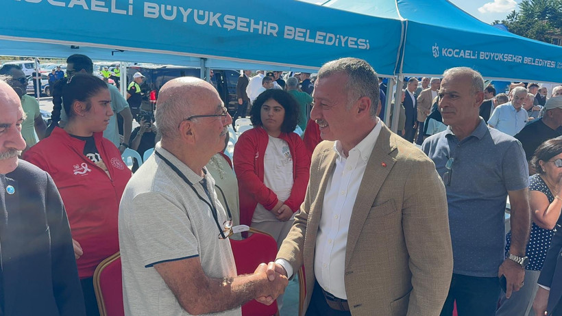 Tahir Büyükakın muhalefete terminal açılışında yüklendi: Biz yapmaya devam edeceğiz onlar konuşmaya - Resim : 5