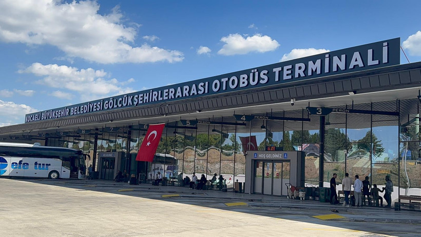 Tahir Büyükakın muhalefete terminal açılışında yüklendi: Biz yapmaya devam edeceğiz onlar konuşmaya - Resim : 6