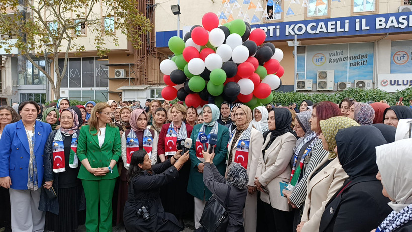 Genel Başkanları geldi! AK Kadınlar Filistin için gökyüzüne balonlar bıraktı - Resim : 6