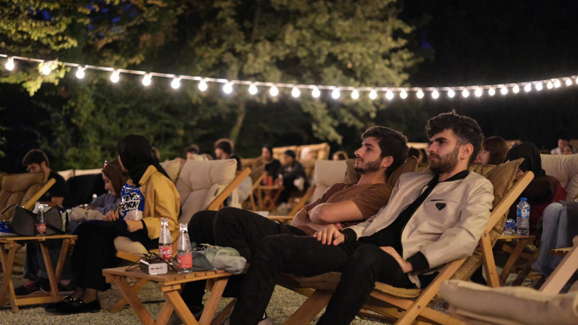 Kılavuz Kariyer Programı kapsamında açık havada sinema keyfi - Resim : 2