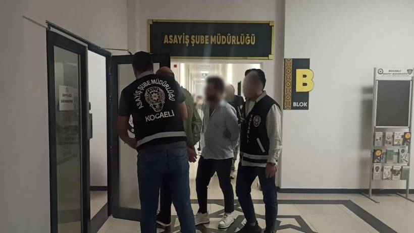 Oto fareleri cezaevini boyladı! - Resim : 3