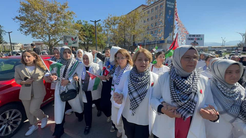 Radiye Sezer Katırcıoğlu: İsrail'in yaptığı zulüm gönülleri birleştirdi - Resim : 3