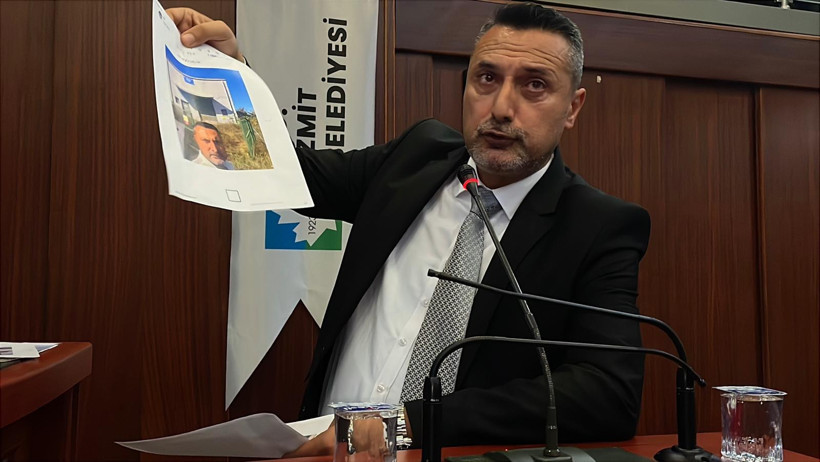 İzmit Belediyesi cami arazisi ve mezarlık mı satacak? Meclis gergin başladı - Resim : 1