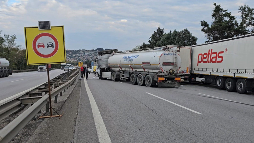 Anadolu Otoyolu'nda korkutan kaza! Hurdaya döndü! - Resim : 3