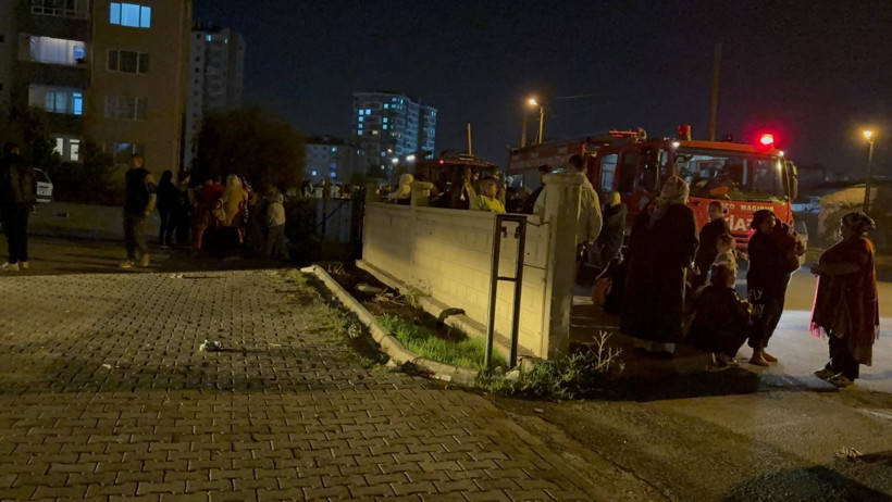 Binada yangın çıktı: Apartman sakinleri sokağa döküldü! - Resim : 2