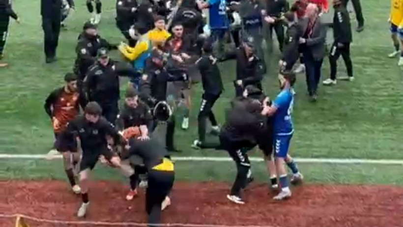 Yok böyle olay! Murgul – Rize Atletik maçı yarıda kaldı! - Resim : 2