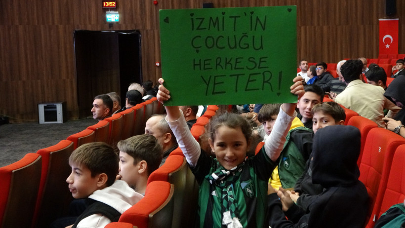 Mustafa Denizli: Taraftar, takım ve yönetim ilişkilerinde görünmez çizgiler vardır - Resim : 6