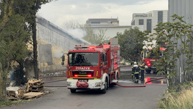 Üretim tesisinde korkutan yangın! - Resim : 3
