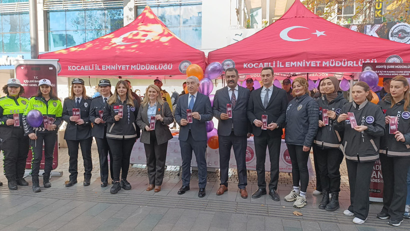 Kocaeli Emniyetinden 25 Kasım standı - Resim : 5