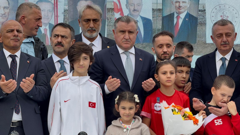 Gençlik ve Spor Bakanı Osman Aşkın Bak; Kocaeli’nin spor kenti olmasını istiyoruz - Resim : 3