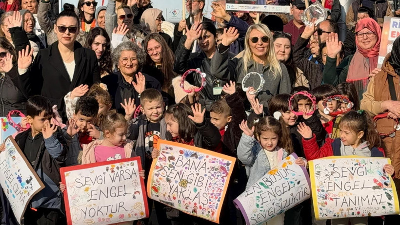 İzmit'te çok özel yürüyüş! - Resim : 1