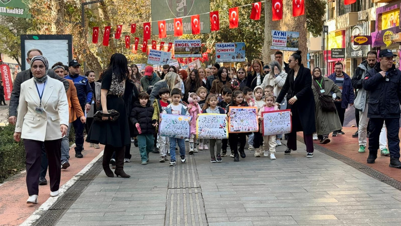 İzmit'te çok özel yürüyüş! - Resim : 5