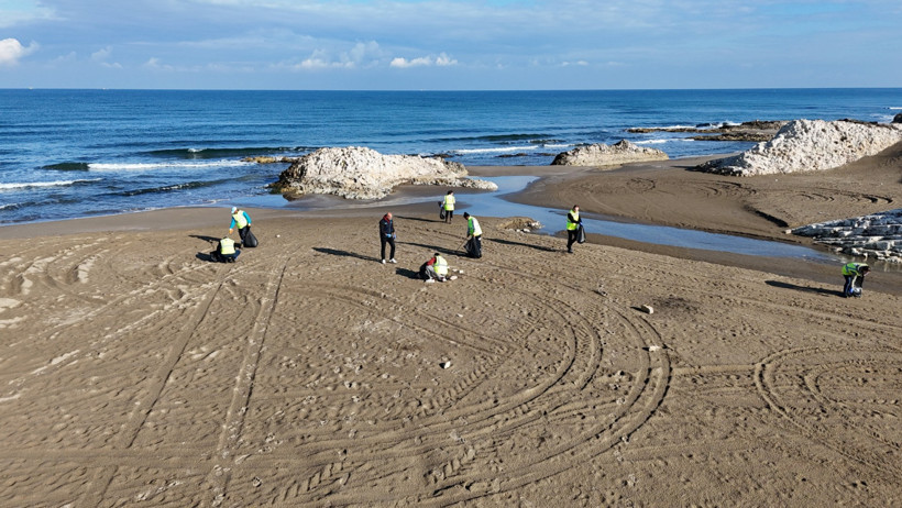 Uzunkum Lahana Koyu’nda deniz çöpü izleme faaliyeti - Resim : 2