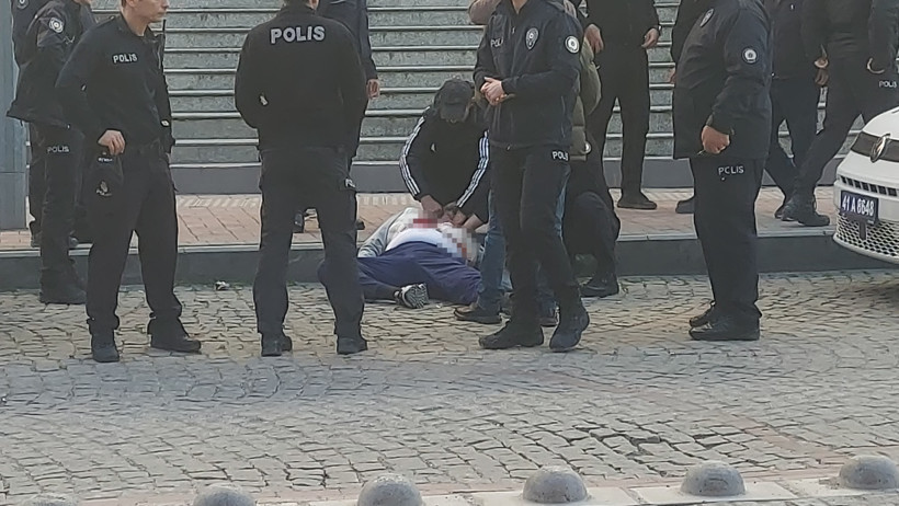 Adliye &ouml;n&uuml;nde &ouml;ld&uuml;r&uuml;len Emrah'ın amcası konuştu: S&ouml;ylediklerinden utanacaklar - Resim : 3