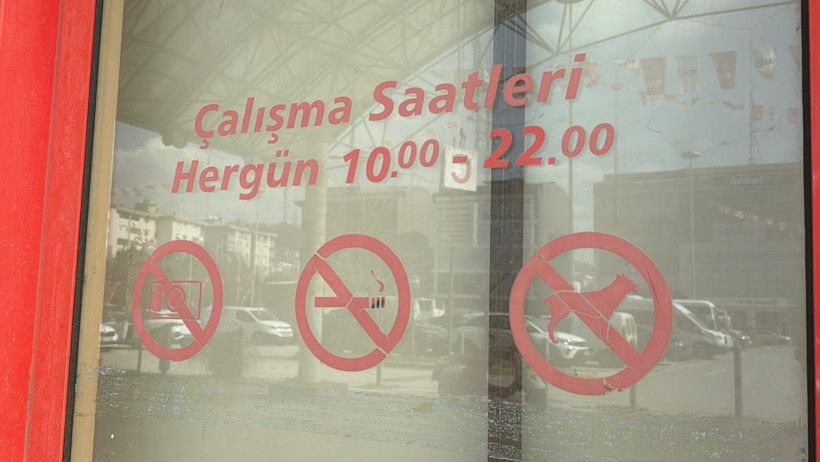 Göz göre göre çürüyor! 9 yıldır kimse yüzüne bakmıyor - Resim : 9