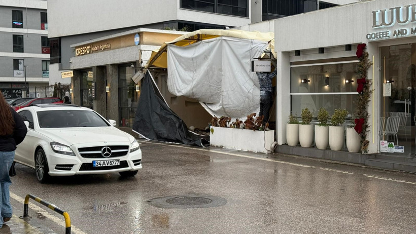 Kafeyi kundaklayan şahıslar yakalandı! - Resim : 1