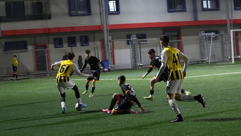 Arslanbey Gençlerbirliği - İzmit Yahya Kaptan U-16 final maçının foto galerisi - Resim: 39