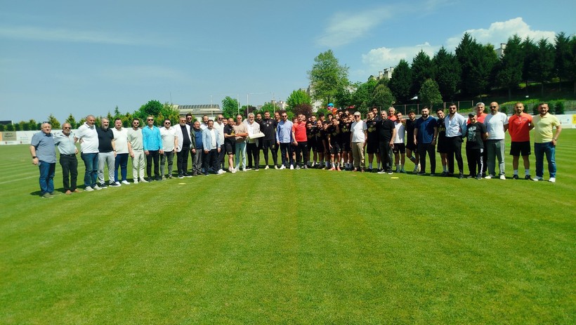 Murat Aydın’dan Gölcükspor’a başarı dileği - Resim : 1