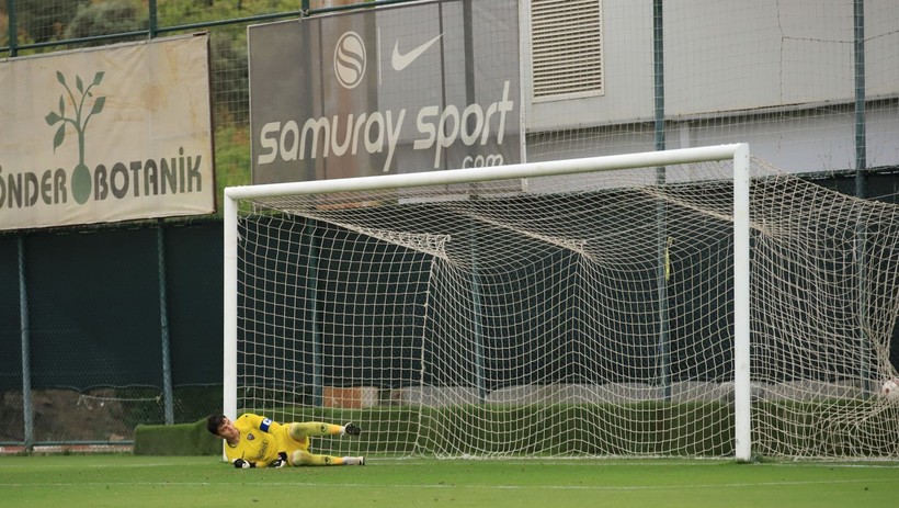 Kocaelispor - Mustafakemalpaşa U-19 maçının penaltı heyecanı Foto Galeri - Resim: 22