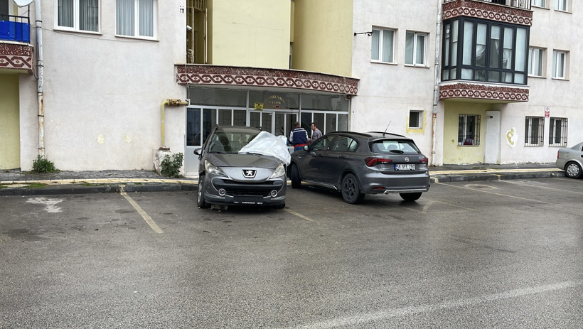 Kontrolden çıktı, 5 araca çarparak durabildi! - Resim : 2