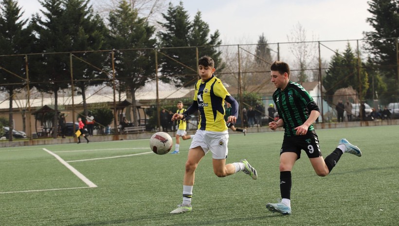 Kocaelispor - Fenerbahçe U-14 maçının fotoğrafları - Resim: 18