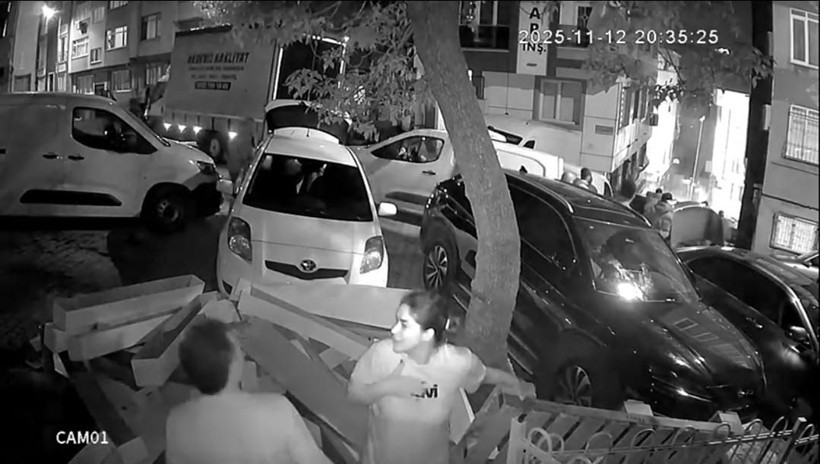 Binada patlama meydana geldi! Duvarı yıkıldı - Resim: 2