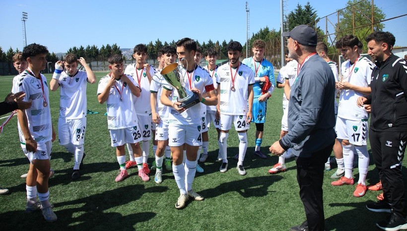 Kocaelispor U-17 için kupa ve madalya töreni düzenlendi - Resim: 33