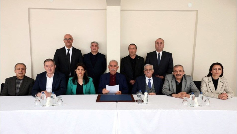 Terör örgütü PKK'nın fesih kararına AK Parti cephesinden ilk yorum - Resim: 2