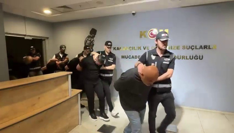 Kocaeli'nin de dahil olduğu 6 ilde dolandırıcılık operasyonu... Memura rüşvet vermişler! - Resim : 6