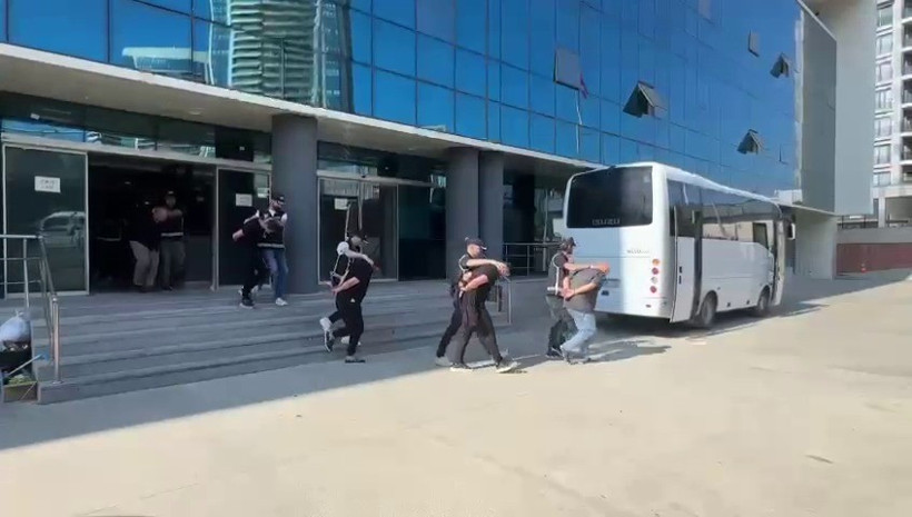 Kocaeli'nin de dahil olduğu 6 ilde dolandırıcılık operasyonu... Memura rüşvet vermişler! - Resim : 3