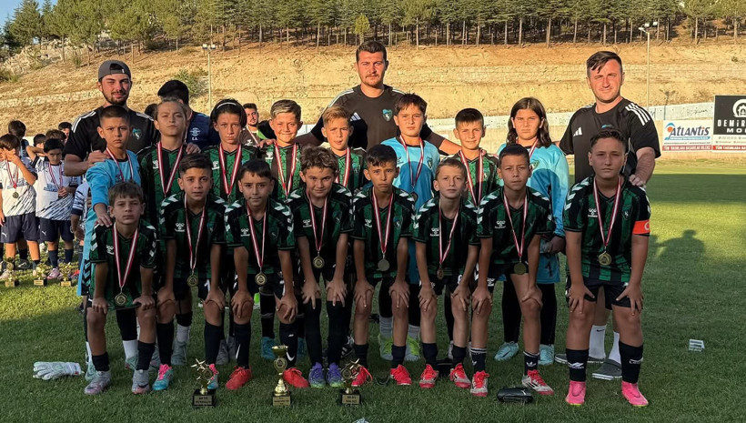 Kocaelispor U-11'den ikincilik geldi! - Resim : 1