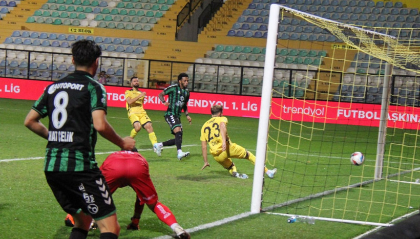 İstanbulspor - Kocaelispor: 0-3 "Foto Galeri - Ali Köksal" - Resim: 200