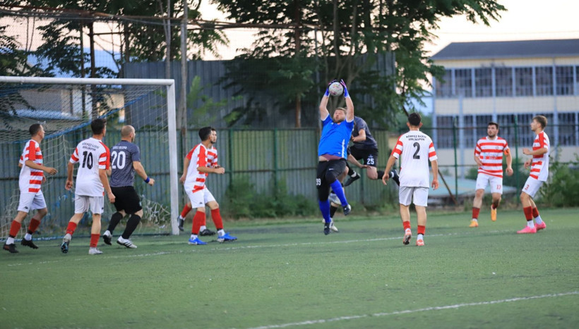 Körfez İlçesi Birlikspor – Başiskele Birlikspor maçının fotoğraf galerisi - Resim: 87