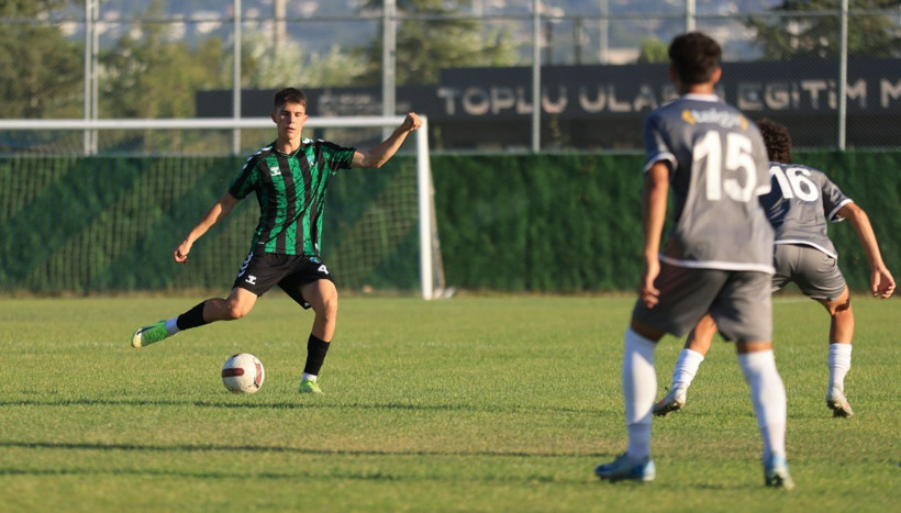 Kocaelispor - Pendikspor U-19 maçı fotoğraf galerisi - Resim: 44