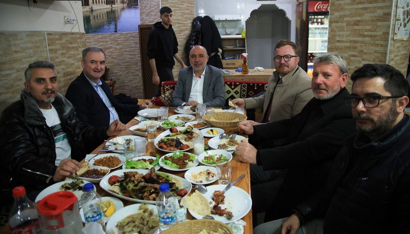 Önce iftar sonra maç! - Resim : 2