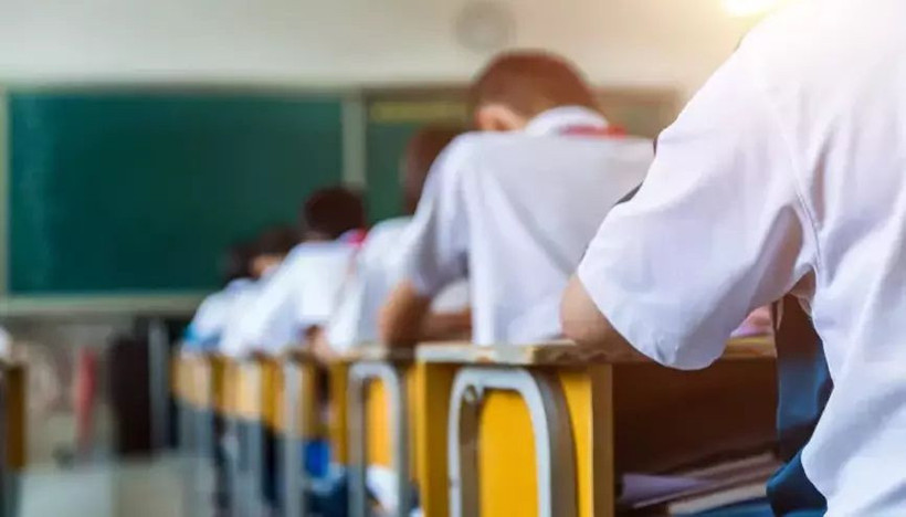 EN FARKLI KARNE TEBRİKLERİ 2025 | 20 Haziran Cuma Öğrencileri Sevindirecek Karne Tebrik Mesajları - Resim: 2