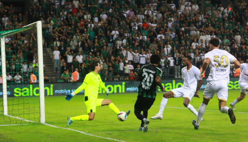 Kocaelispor - Manisa Futbol Kulübü maçı fotoğrafları "Foto Galeri - Ali Köksal" - Resim: 208