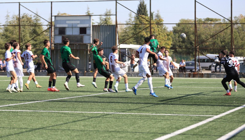 Kocaelispor U-19 - İnegölspor U-19: 4-0 "Foto Galeri - Ali Köksal" - Resim: 61
