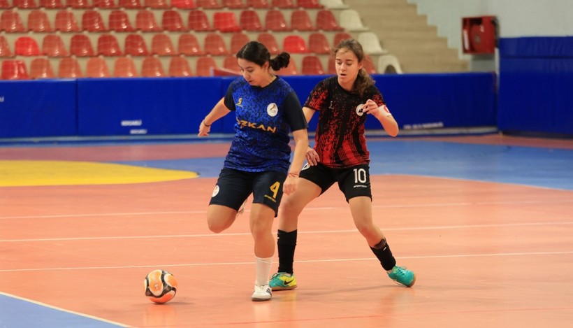 Bizim kızlar 3'te 3 de yapar tarihe de geçer 