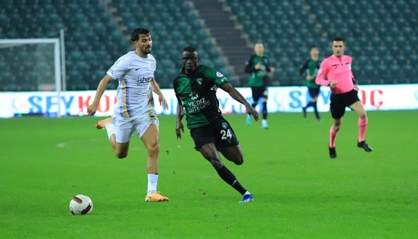Kocaelispor - Çorum Futbol Kulubü maçının hakemi belli oldu - Resim : 1