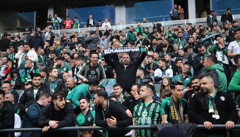 Kocaelispor – Sakarya maçının tribün ve taraftar fotoğrafları - Resim: 43