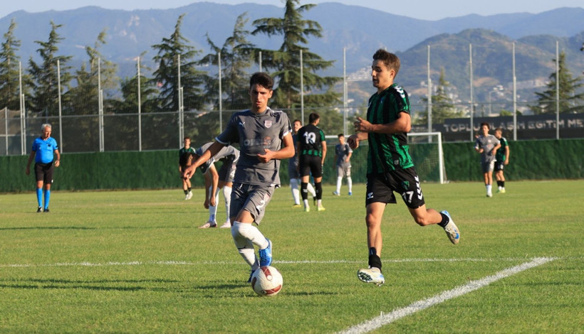 Kocaelispor - Pendikspor U-19 maçı fotoğraf galerisi - Resim: 41