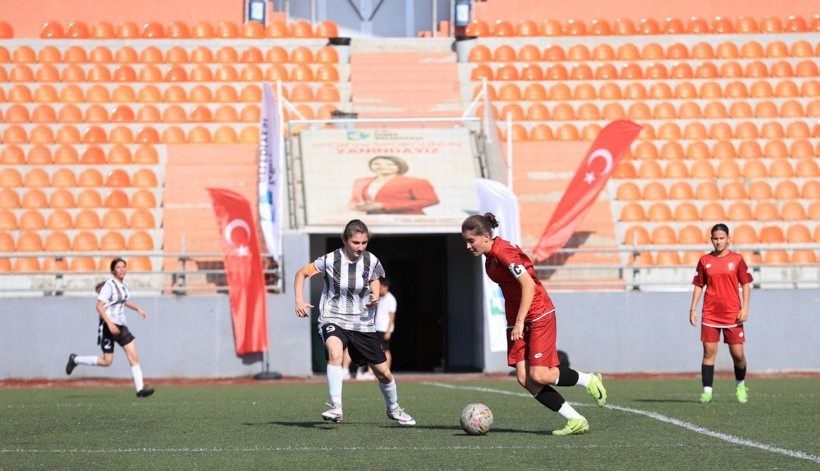 Kocaeli Kadın Futbol Kulübü – Arapçeşme maçı fotoğraf galerisi - Resim: 49