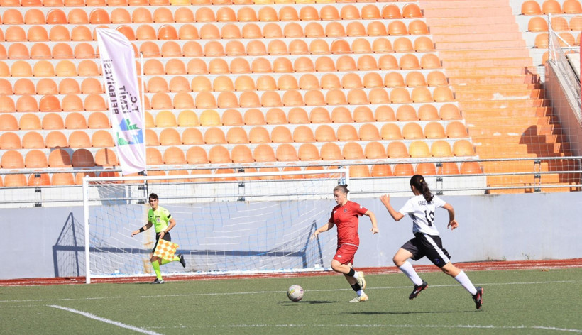 Kocaeli Kadın Futbol Kulübü – Arapçeşme maçı fotoğraf galerisi - Resim: 33