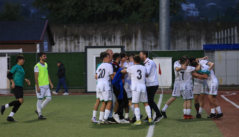 Karatepe Gençlerbirliği - Kocaeli Güneşspor: 1-2 "1. Amatör Lig maçı - Foto Galeri - Ali Köksal" - Resim: 93