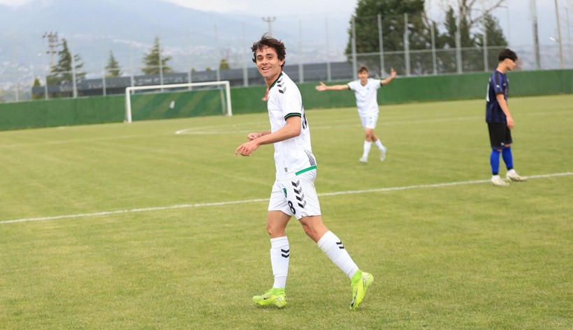 Kocaelispor - Karacabey Belediyespor U-19 maçının fotoğrafları - Resim: 31