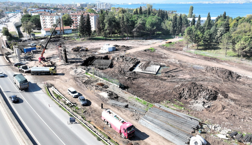 Başiskele Kavşağı Projesi’nde fore kazıklar çakılıyor - Resim : 4
